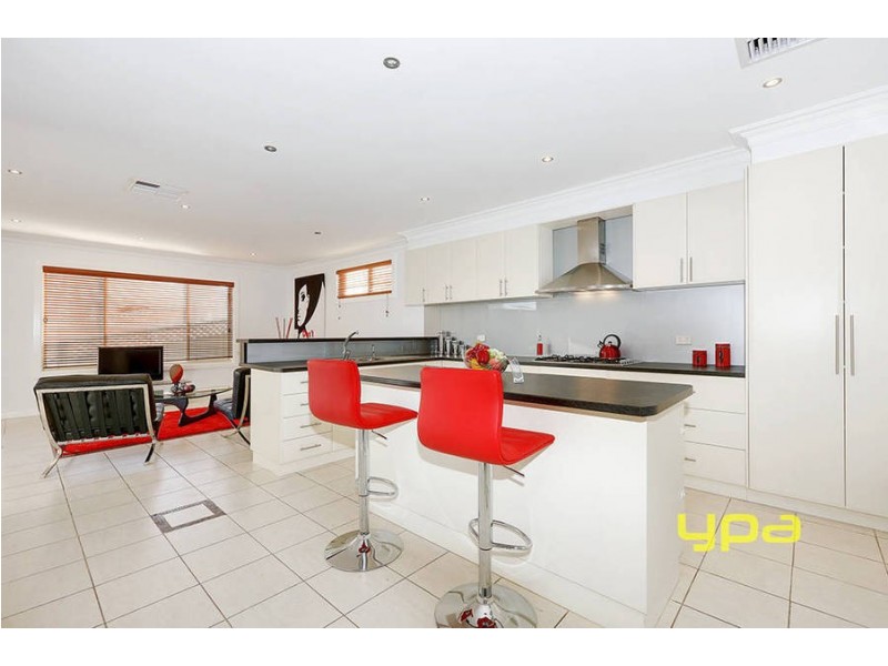 27 MORLEY STREET, Glenroy VIC 3046