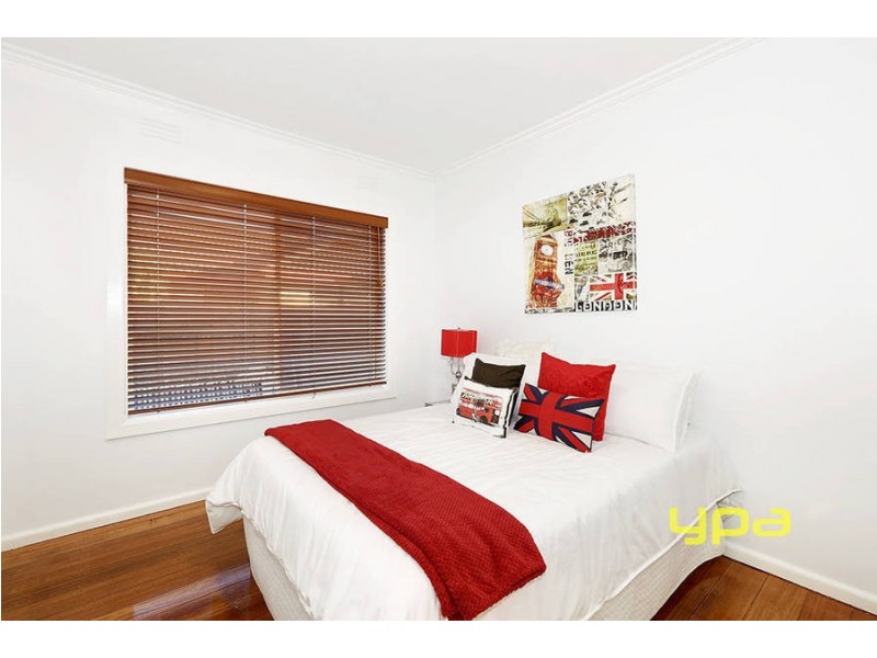 27 MORLEY STREET, Glenroy VIC 3046