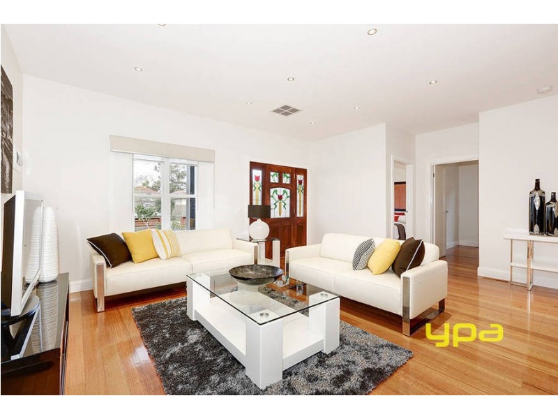 1/23 DICKINSON STREET, Hadfield VIC 3046