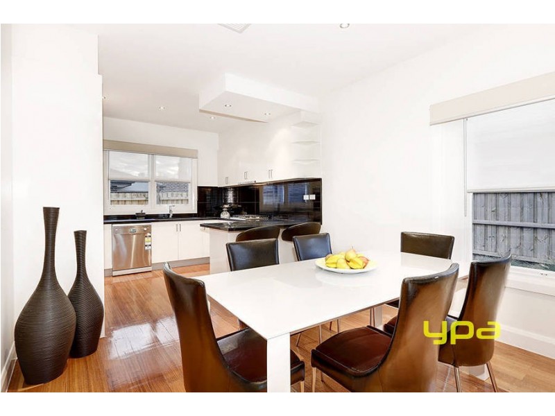 1/23 DICKINSON STREET, Hadfield VIC 3046