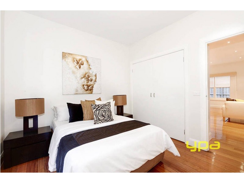 1/23 DICKINSON STREET, Hadfield VIC 3046