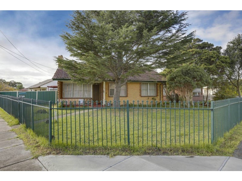 2 Benalla Street, Dallas VIC 3047