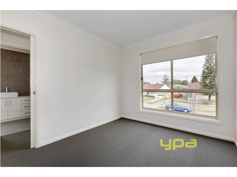 1/18 Kiewa Crescent, Dallas VIC 3047