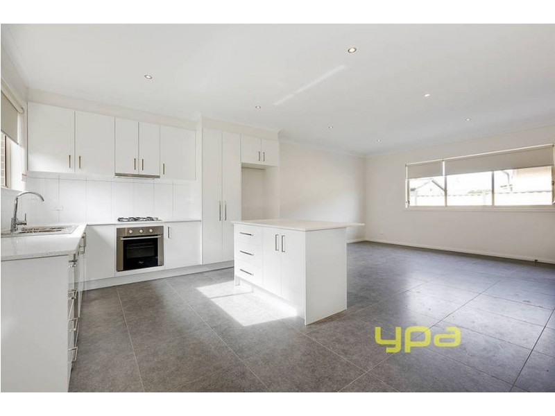 2/18 Kiewa Crescent, Dallas VIC 3047