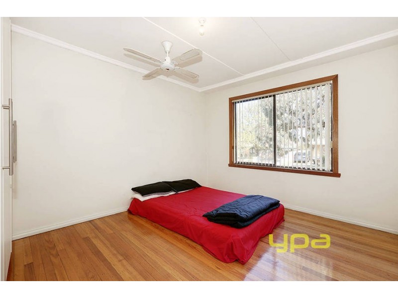 10 Lismore Street, Dallas VIC 3047