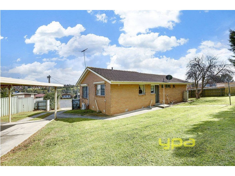 5 Olinda Court, Broadmeadows VIC 3047