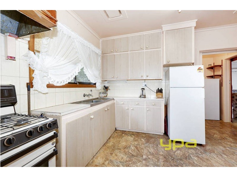 327 Camp Road, Broadmeadows VIC 3047