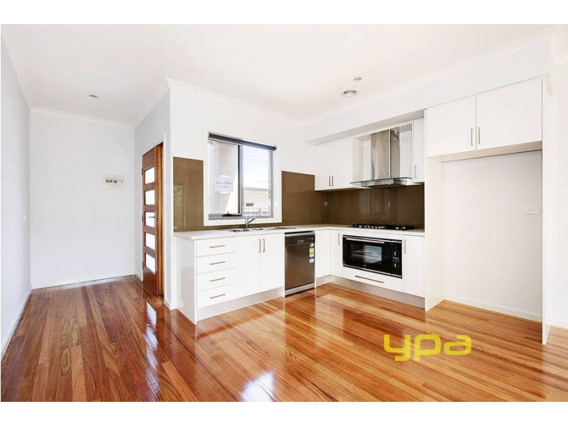 3/112 Cardinal Road, Glenroy VIC 3046