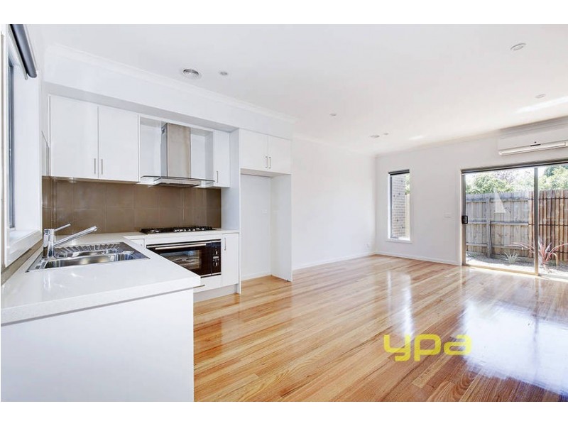 3/112 Cardinal Road, Glenroy VIC 3046