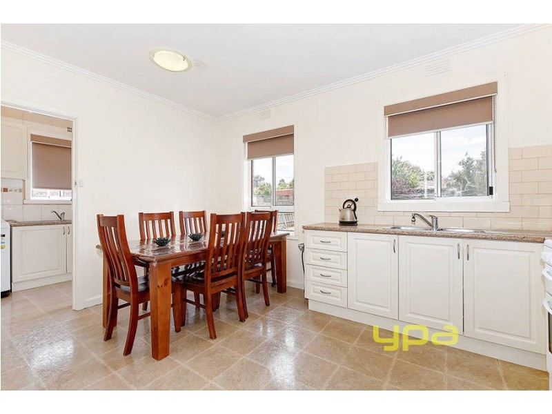 10 Bessell Court, Jacana VIC 3047