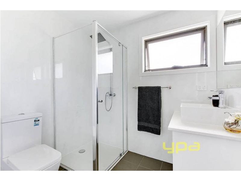 2/64 Fairmount Street, Hadfield VIC 3046