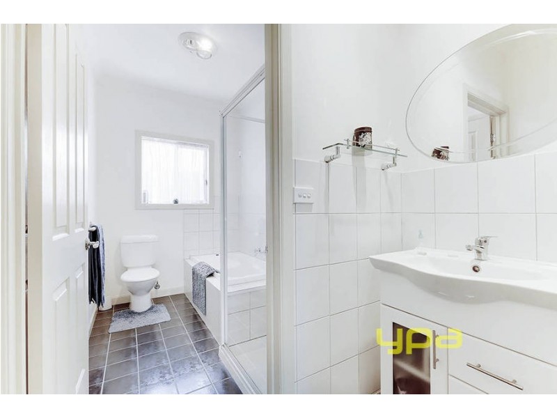 2/135 Langton Street, Jacana VIC 3047