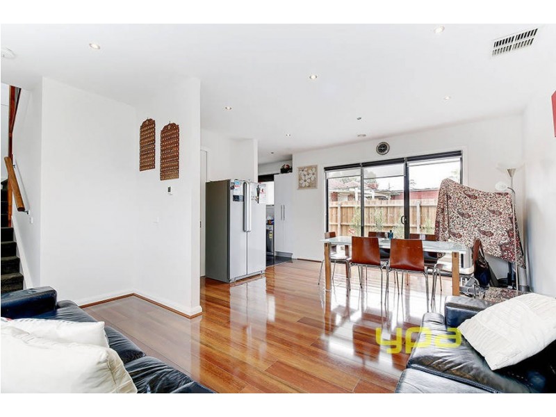 2/56 Lahinch Street, Broadmeadows VIC 3047