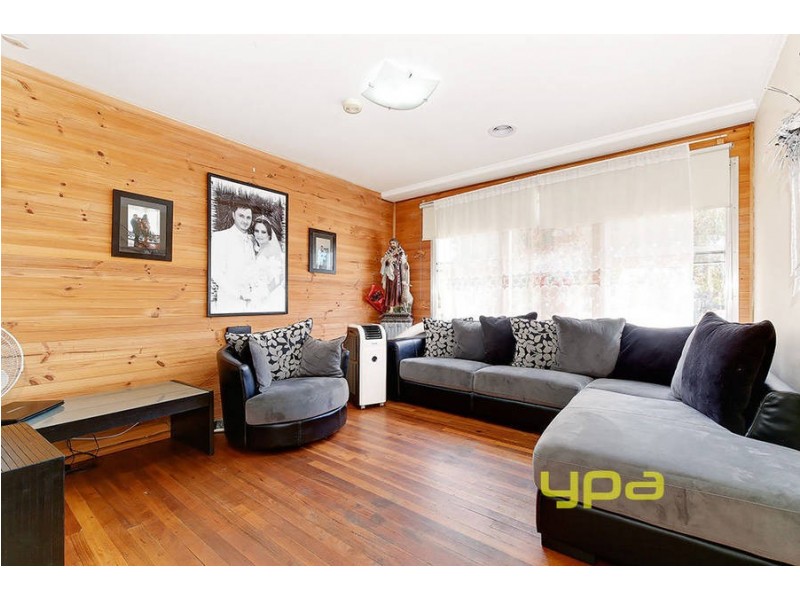 32 Pyalong Crescent, Dallas VIC 3047