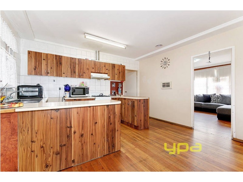 32 Pyalong Crescent, Dallas VIC 3047