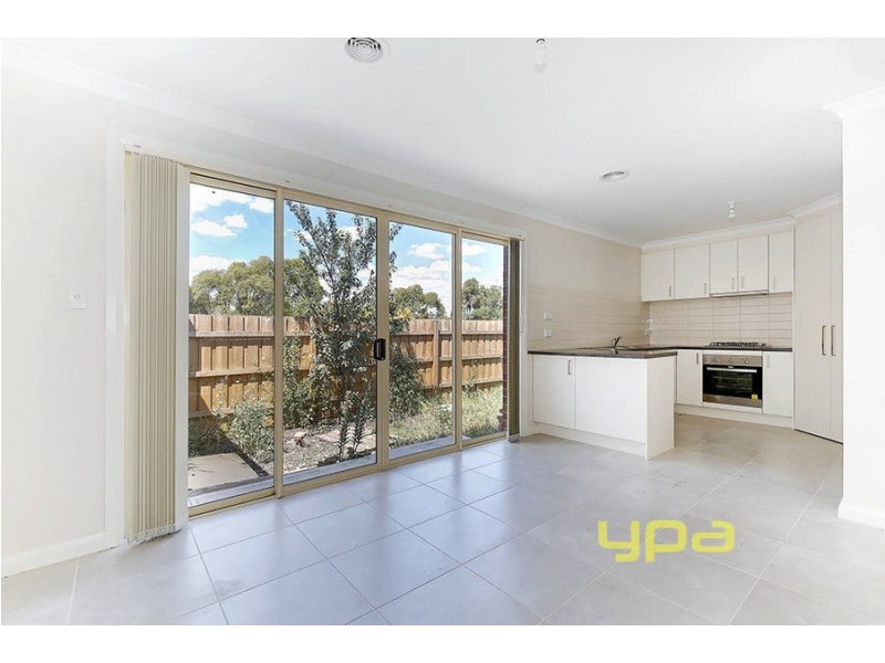 32a Pyalong Crescent, Dallas VIC 3047