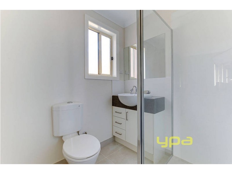 32a Pyalong Crescent, Dallas VIC 3047