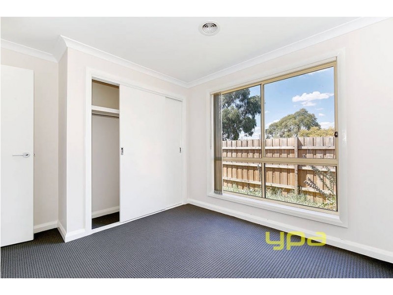 32a Pyalong Crescent, Dallas VIC 3047