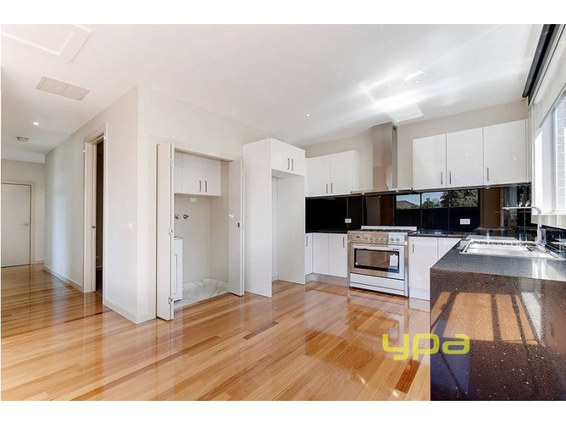 254C West Street, Glenroy VIC 3046