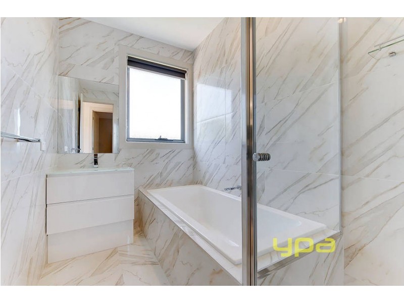 254C West Street, Glenroy VIC 3046