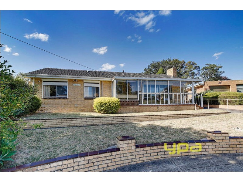 16 Moonee Boulevard, Glenroy VIC 3046