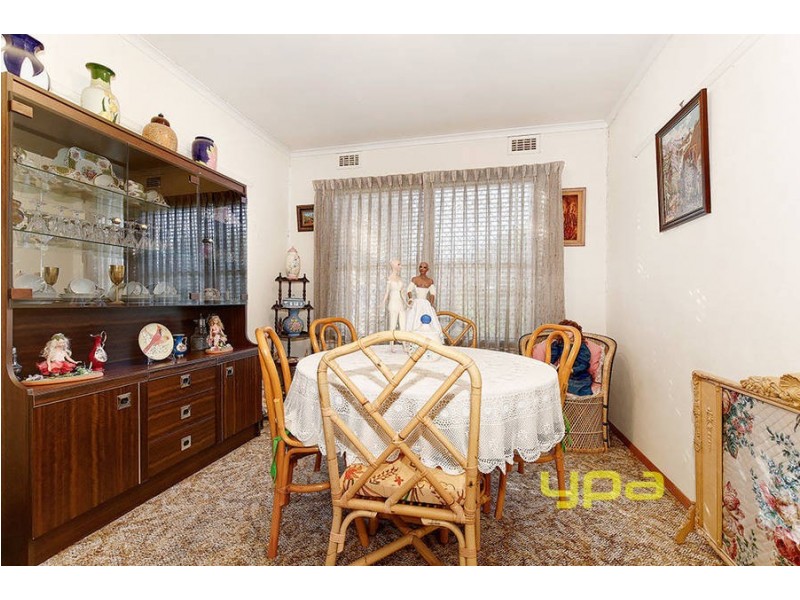 24 Gosford Crescent, Broadmeadows VIC 3047