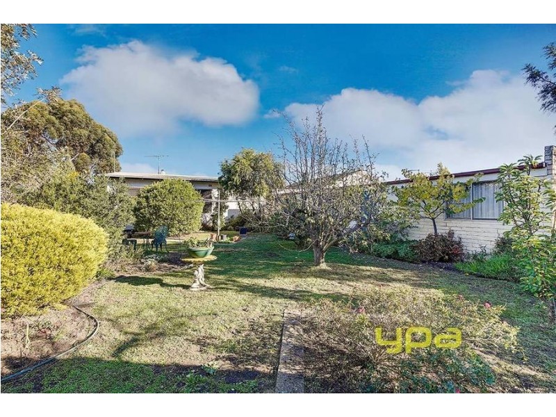 24 Gosford Crescent, Broadmeadows VIC 3047