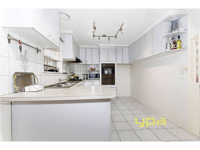 5 Mortlake Avenue, Dallas VIC 3047