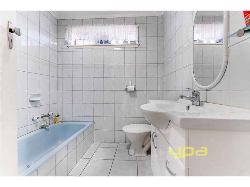 5 Mortlake Avenue, Dallas VIC 3047