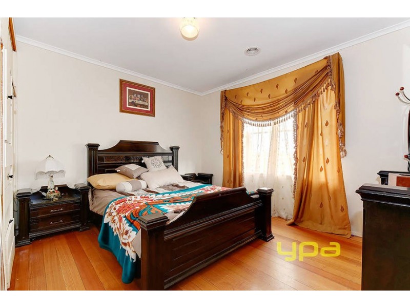 19 Stockdale Avenue, Dallas VIC 3047