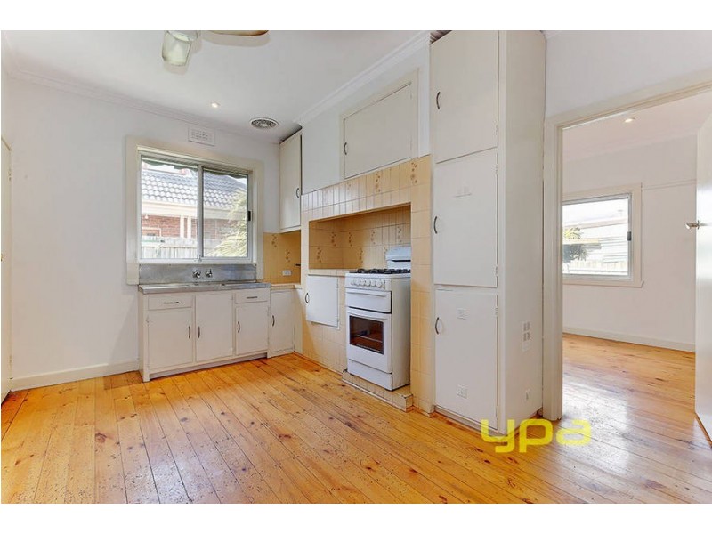 22 Watt Avenue, Oak Park VIC 3046