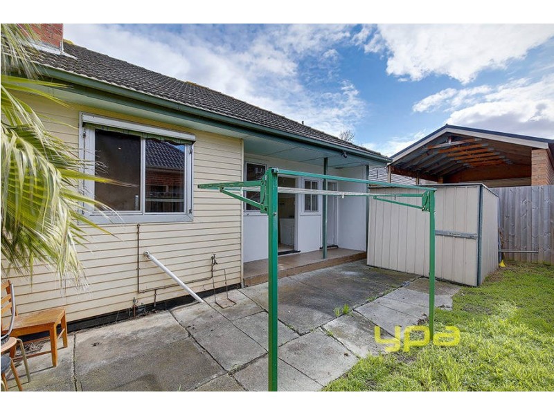22 Watt Avenue, Oak Park VIC 3046