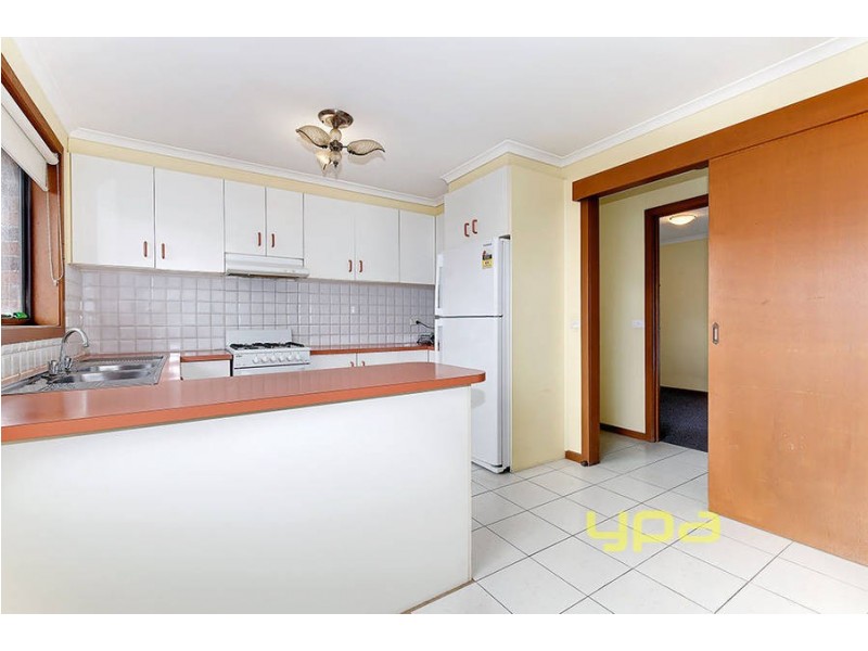 33 Tarcoola Avenue, Meadow Heights VIC 3048