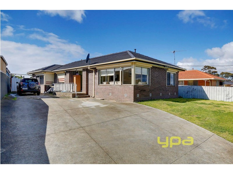 4 Yinnar Street, Dallas VIC 3047