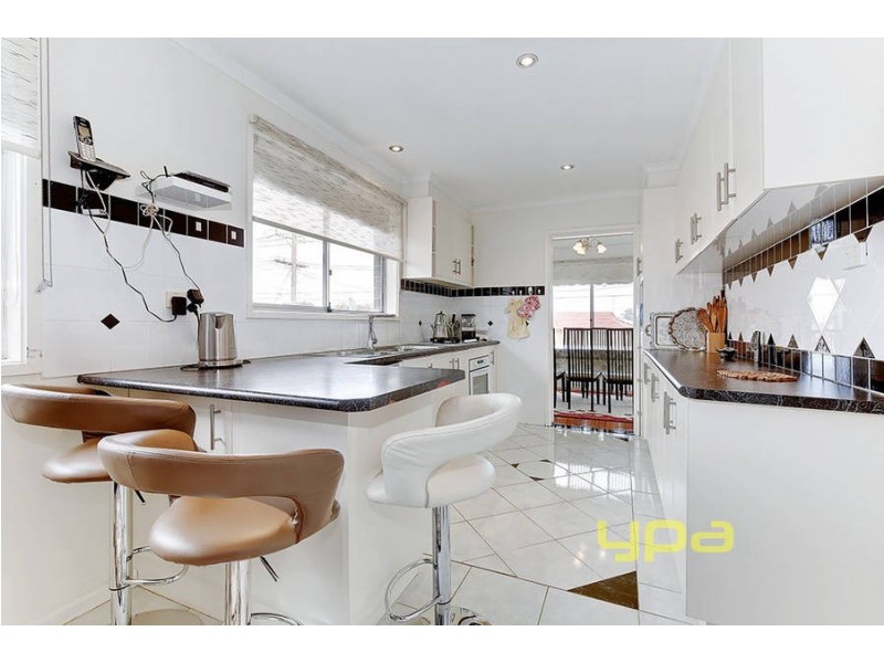 4 Yinnar Street, Dallas VIC 3047