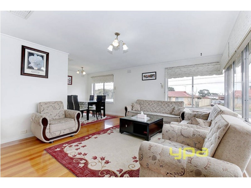 4 Yinnar Street, Dallas VIC 3047