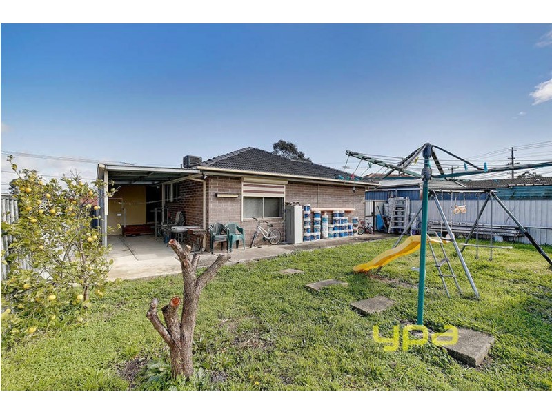 4 Yinnar Street, Dallas VIC 3047