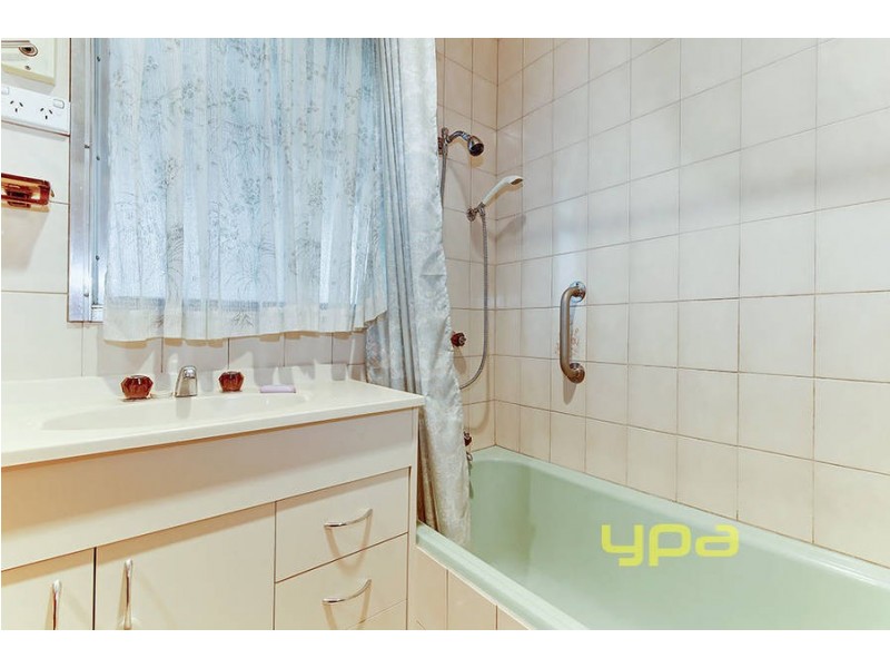 28 Gosford Crescent, Broadmeadows VIC 3047