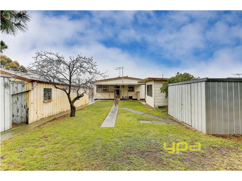 28 Gosford Crescent, Broadmeadows VIC 3047