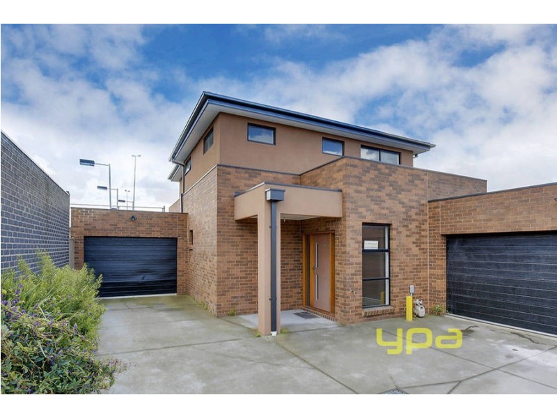 2/104 Middle Street, Hadfield VIC 3046