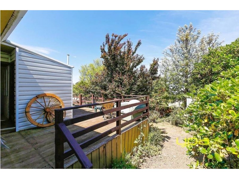 29 New Road, Oak Park VIC 3046