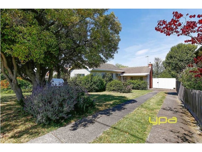 29 New Road, Oak Park VIC 3046