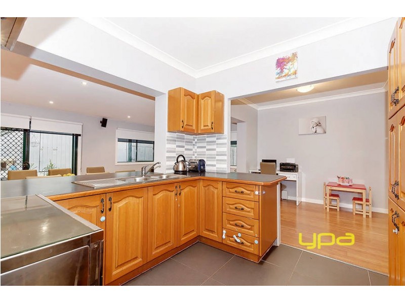 27 Waranga Crescent, Broadmeadows VIC 3047