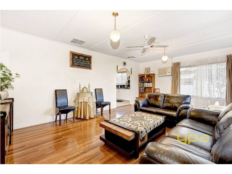 32 Warragul Street, Dallas VIC 3047