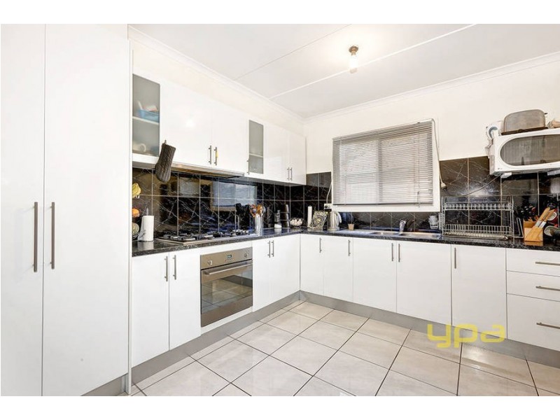 32 Warragul Street, Dallas VIC 3047