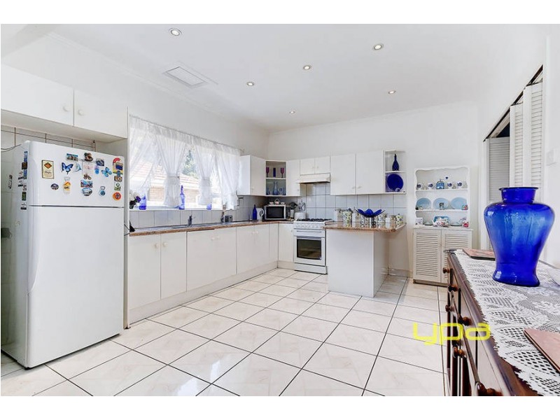 128 Cardinal Road, Glenroy VIC 3046
