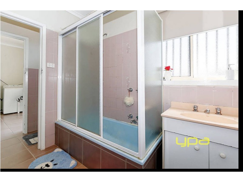 8 Berger Street, Dallas VIC 3047