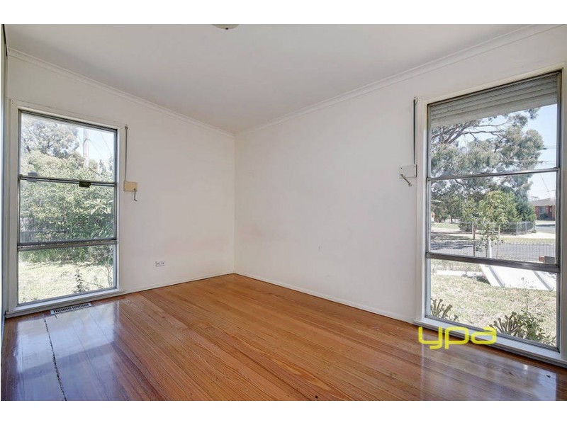 12 Hampden Street, Dallas VIC 3047