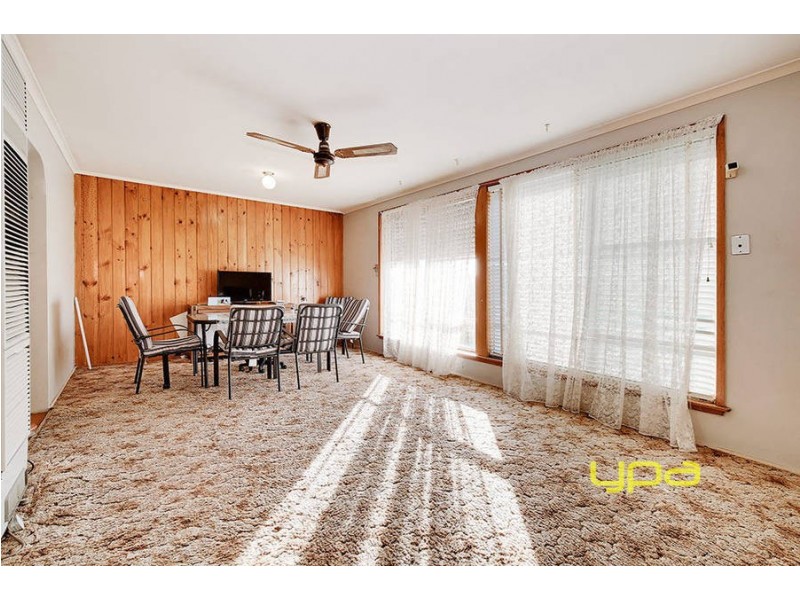 8 Hastings Crescent, Broadmeadows VIC 3047