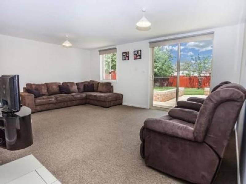 11 Avenel Street, Dallas VIC 3047